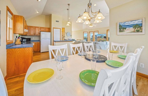 Brigands' Bay Casa | SUMMER SAVINGS - Canalfront Home w/ Pool, Hot Tub, Private Boat Dock, Game Room