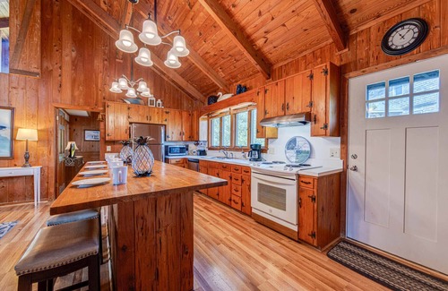 Brigands' Bay Casa | SUMMER SAVINGS - Canalfront Home with Hot Tub, Private Boat Dock, and Smart TVs