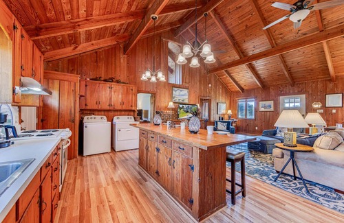 Brigands' Bay Casa | SUMMER SAVINGS - Canalfront Home with Hot Tub, Private Boat Dock, and Smart TVs
