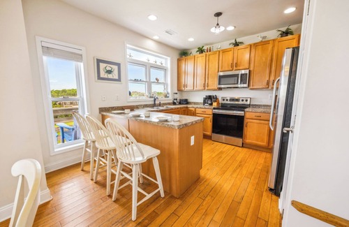 Palisade Acres Casa | DogFriendly Oceanview Home-Elevator, piscina, jacuzzi, juegos y medios de comunicación, carrito de playa