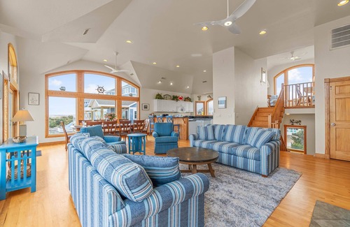 Ocean Isle Estates Casa | Amenidades de lujo frente al mar-Avon w / Elevator, piscina, Tiki Bar, HotTub, GameRoom