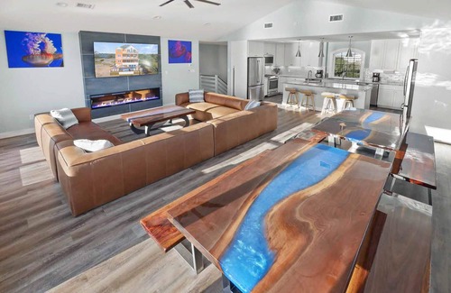 Avon Casa | SUMMER SAVINGS -Luxury Soundfront w/ Pool, Hot Tub, Elevator, Watersports Access