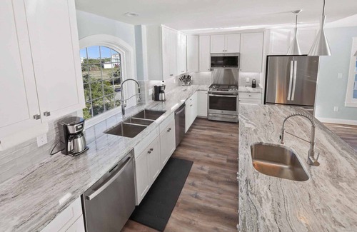 Avon Casa | SUMMER SAVINGS -Luxury Soundfront w/ Pool, Hot Tub, Elevator, Watersports Access