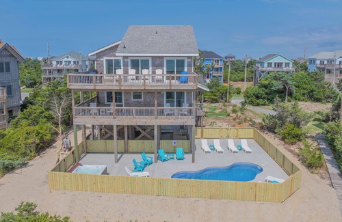 Avon Casa | SUMMER SAVINGS - Oceanfront w/ Pool, Hot Tub, Private Beach Access, Cmty Perks
