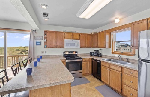 Waves Casa | SUMMER SAVINGS - Oceanfront Home in Waves with Hot Tub, Smart TVs, and Grill