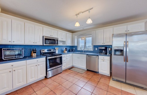 Waves Casa | SUMMER SAVINGS - Oceanfront Dog Friendly w/ Pool, Hot Tub, Game Room, Cargo Lift