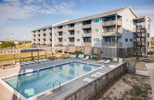 Rodanthe Condominio | Servicios de primera categoría, piscina de condominio y centro vacacional de nivel superior con vista al mar, paseo marítimo de la playa