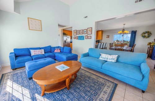 Waves Casa | SUMMER SAVINGS - Semi-Oceanfront Home w/ Pool, Hot Tub, Tiki Bar, and Game Room
