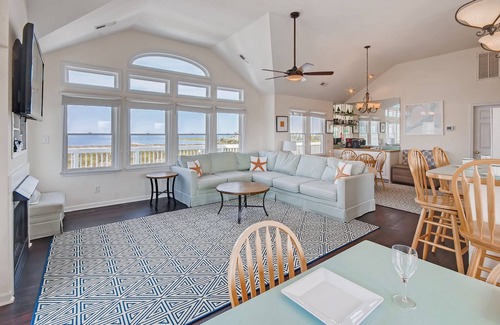Wind Over Waves Casa | Vista fascinante! Semi-Soundfront-Pool, Bañera de hidromasaje, DogFriendly, Game Rm, Boat Ramp