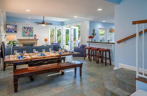 Pierpont Bay Villa | Summer Sunset by Paradise Retreats