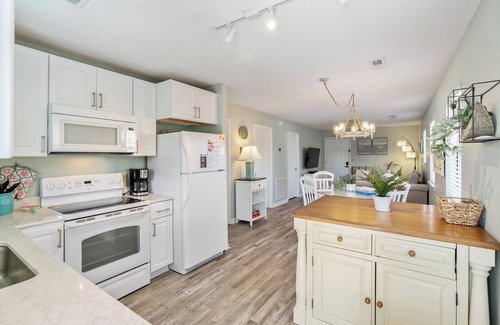 Crescent Beach Condominio | Summer Times 3 - Quiet Area - Pool - 2/2