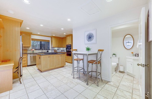 Santa Barbara Casa | Summerland Home w/ Beach Supplies: Walk to Beach!