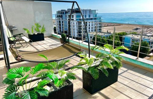 Constanta Apartamento | SUMMERLAND Sea View Penthouse & Jacuzzi