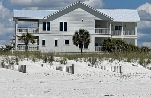 Port St. Joe Casa | Summer’s Almost Gone! Book Lovely Day Now–Private Pool & Steps to the Beach!