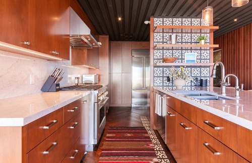Eastern Malibu Casa | Summertime Malibu - Private 3 BD Retreat w/Panoramic Ocean Views and Hot Tub