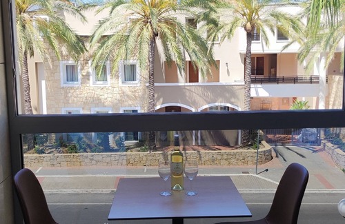 Agia Marina Apartamento | Summertime Signature Suites