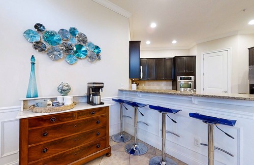 American Beach Casa | Summerwoods end-unit condo with an outdoor pool, central AC, & washer/dryer