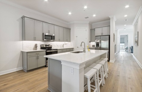 American Beach Casa | Summerwoods Gated Community: Golf Cart Included