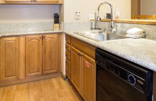 Mammoth Lakes Condominio | Summit #217 | A Couples Getaway Dream!