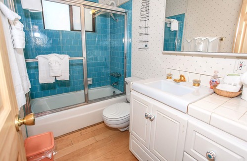 Summit Estates Casa | Summit Escape Lodge - 4BR / 3BA / Bañera de hidromasaje / WiFi / Caminar a las pistas / GRATIS 2 HR Alquiler de bicicletas
