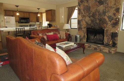 Summit Estates Casa | Summit Retreat
