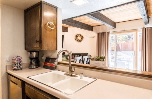 Summit Estates Chalet De Esquí | Summit Shack B! Walking Distance to Slopes!