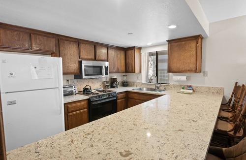 Summit Estates Casa | Summit X-ross Roads Condo - Pasos a las pistas! GRATIS 2 horas de alquiler de bicicleta / kayak!