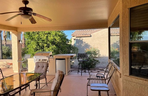 Surprise Casa | Sun City Grand 3BR, 2 bath home with relaxing back yard ~ 2420 SQFT