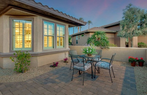 Surprise Casa | Sun City Grand Model Home! Golf Course Front!