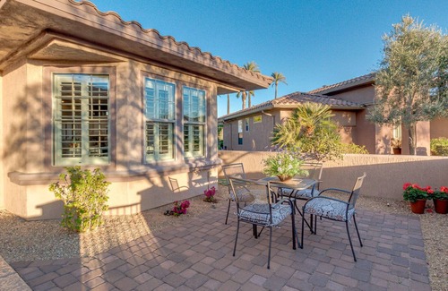 Surprise Casa | Sun City Grand Model Home! Golf Course Front!