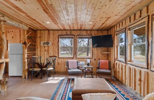 Custer Apartamento | Sun Filled Joy: Hot Tub + Sauna + Watch Wildlife