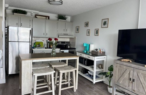 Biggar Apartamento | Sun & Fun - Cozy Condo, Pool, Tennis, Beach Access