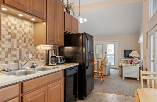 Ocean Sands Casa | Sun Hut: Oceanside Home w/ Private Pool, Short Walk to the Beach!