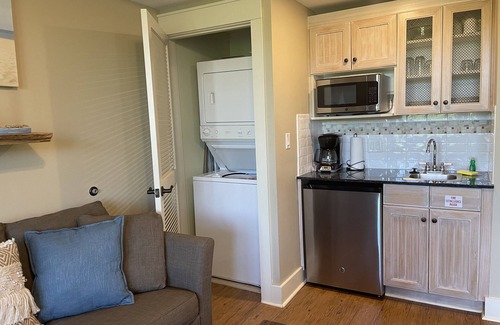 Villa Lago Condominio | SUN KISSED condo, Fantastic Location w/ pool