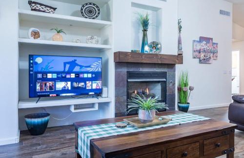 Springer Ranch Casa | Sun-Kissed Gem - Pool Heater Golf Green AZ Room