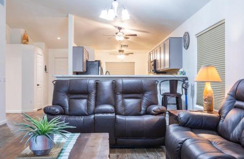 Springer Ranch Casa | Sun-Kissed Gem - Pool Heater Golf Green AZ Room