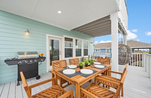 Pointe San Luis Casa | Sun-Kissed Swankienda