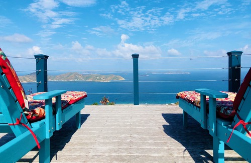 Johnson Bay Villa | Sol, luna y estrellas: impresionantes vistas, bañera de hidromasaje y piscina climatizada con energía solar