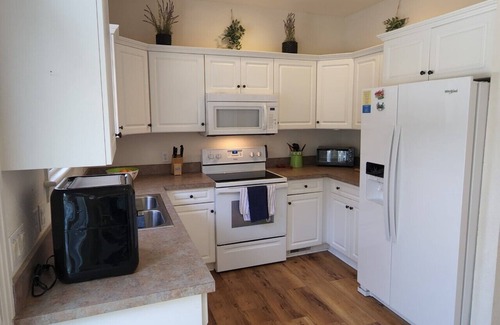 Bermuda Bay Casa | Sun N Sand 3 Bedroom Home at Devonshire Place