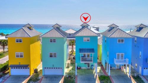 Lullwater Beach Casa | Sun Of A Beach - Beautiful Home Next To Pier Park - Swimming Pool!