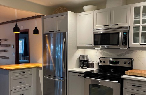 Rideau Lakes Cabaña | Sun on the Brow Cottages - Grandview Cottage - Year round cottage