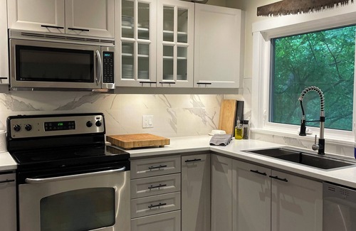 Rideau Lakes Cabaña | Sun on the Brow Cottages - Grandview Cottage - Year round cottage