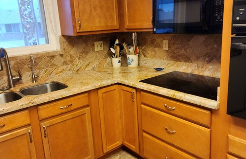Sun City Casa | SUN, SUN, SUN!! Enjoy spacious home in Sun City Arizona