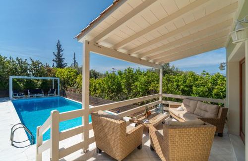 Dorida Casa | SUN VILLA GLYFADA