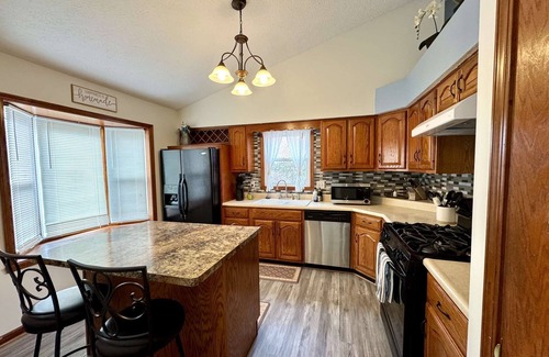 Fishers Casa | Sunblest Suite - A Pet Friendly Home!