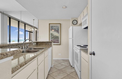 South Padre Island Villa | Sunchase IV Resort by Padre Getaways
