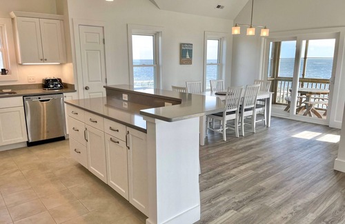 Ocracoke Casa | Esta casa se aceptan mascotas se encuentra en el Pamlico Sound con vistas espectaculares.