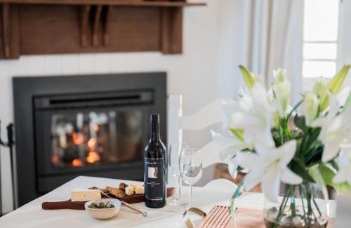 Tenterfield Casa | Sunday at Mirumiru with Views, Space and Serenity