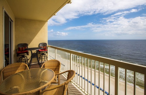 Miramar Beach Condominio | 2 habitaciones con litera, 2 baños completos. - SILLAS DE PLAYA INCLUIDAS