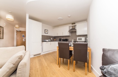 Sunderland City Centre Apartamento | Apartamento de lujo Sunderland City Center con balcón, parque y vistas al centro de la ciudad